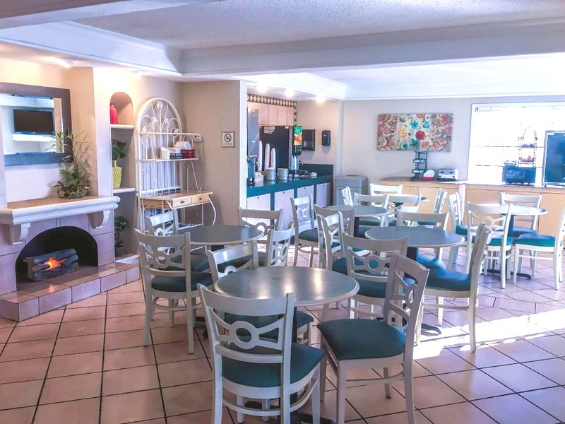 La Quinta Inn by Wyndham Moline Airportの写真