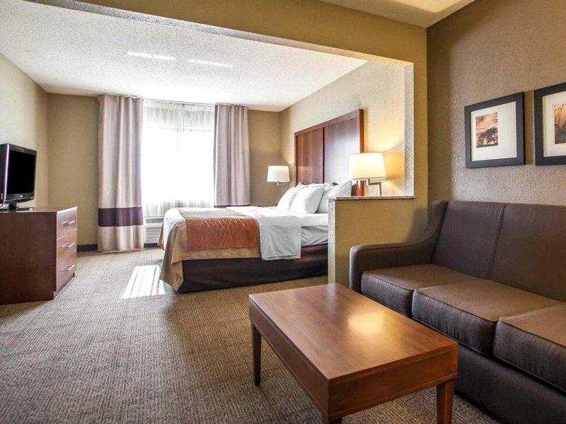 Comfort Inn Moline - Quad Citiesの写真