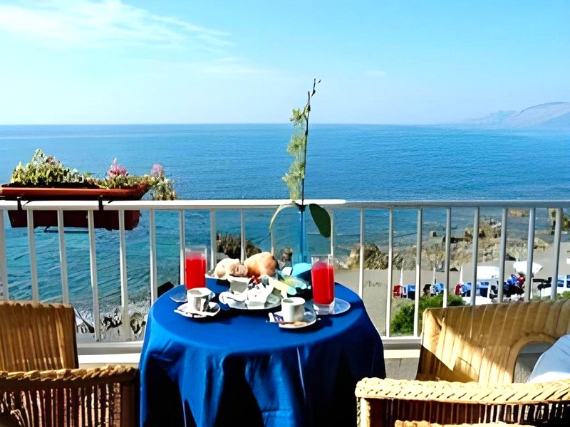 Hotel Mediterraneo Sapriの写真