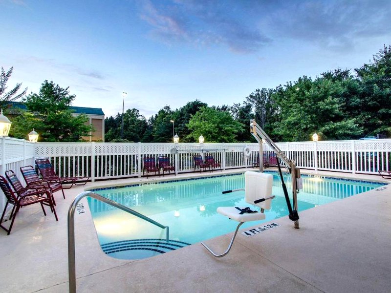 Comfort Suites Woodstock - Atlanta Northの写真