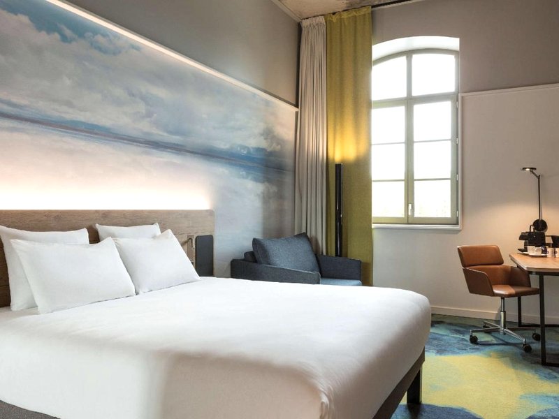 ノボテル サンブリユー セントル ガール (Novotel Saint Brieuc Centre Gare)の写真