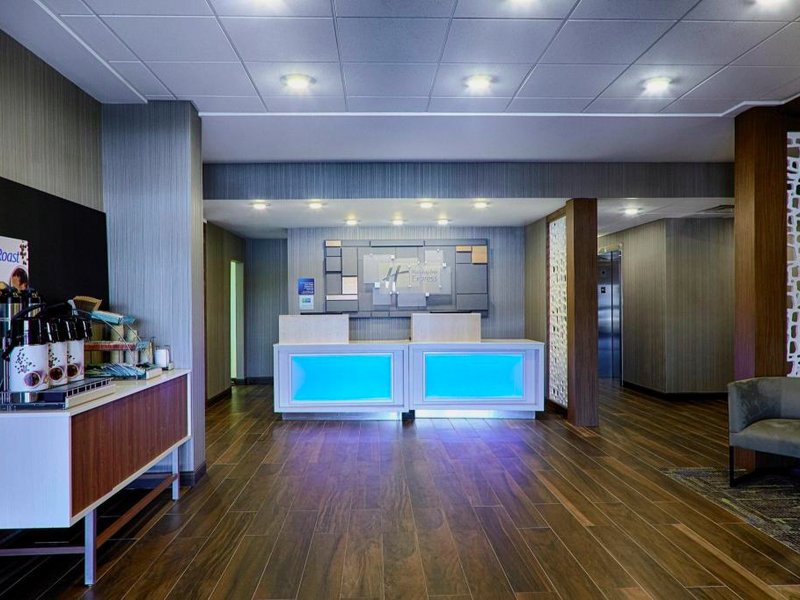 ホリデイ イン エクスプレス ボーデンタウン トレントン サウス バイ IHG (Holiday Inn Express Bordentown - Trenton South By IHG)の写真