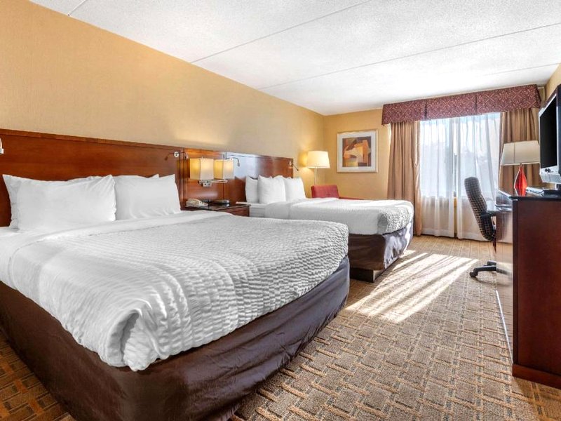Clarion Hotel Conference Center on Lake Erieの写真