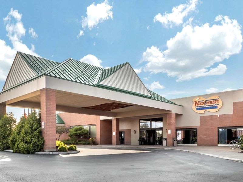 Clarion Hotel Conference Center on Lake Erieの写真
