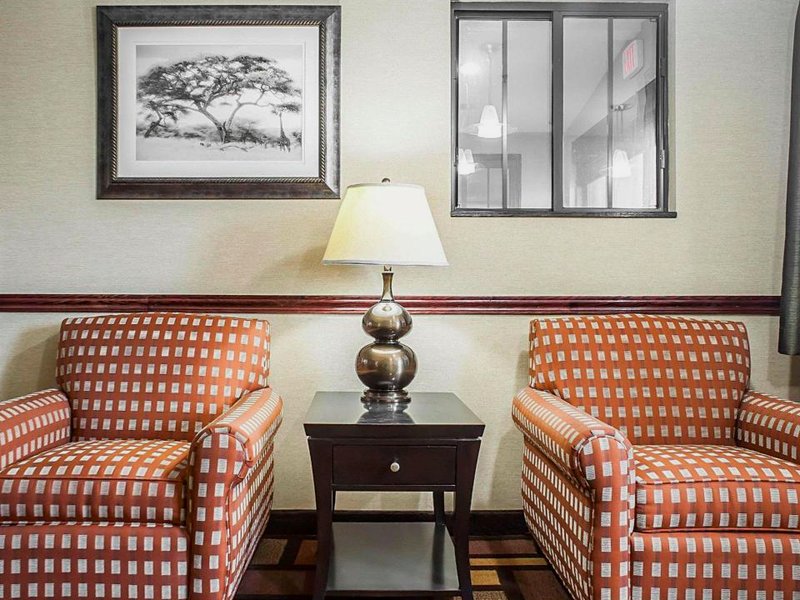 クオリティ イン (Quality Inn)の写真