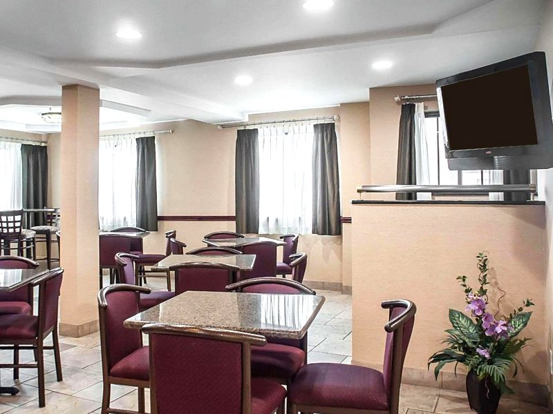 クオリティ イン (Quality Inn)の写真