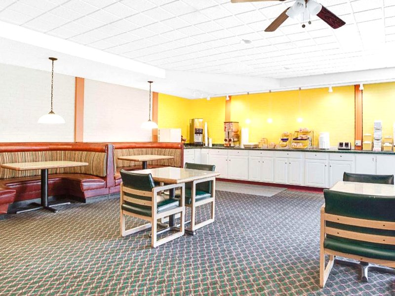 Americas Best Value Inn Fredonia NYの写真