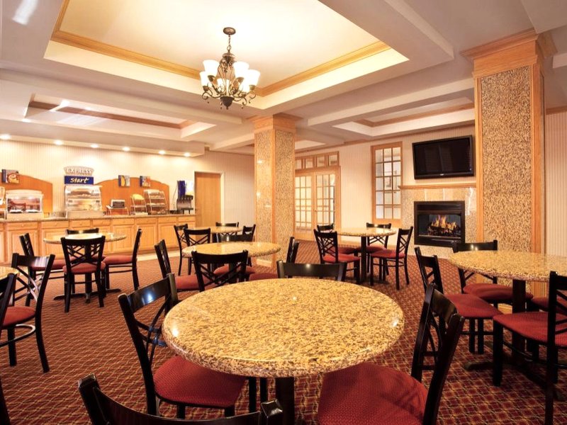 Holiday Inn Express Hotel & Suites Logansport By IHGの写真