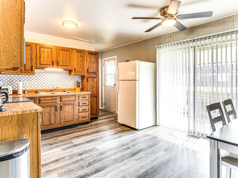 2 Mi to Downtown Logansport Quiet Home with Grillの写真