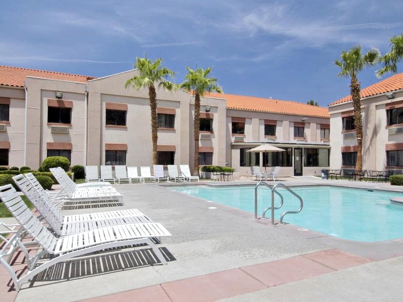 ラマダ バイ ウィンダム セントジョージ (Ramada by Wyndham St George)の写真