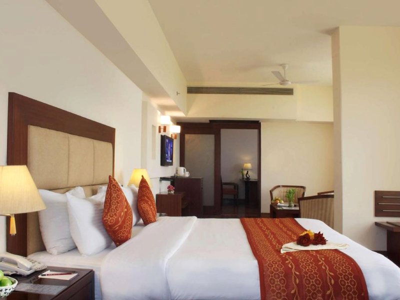 Legend Sarovar Portico Baddiの写真