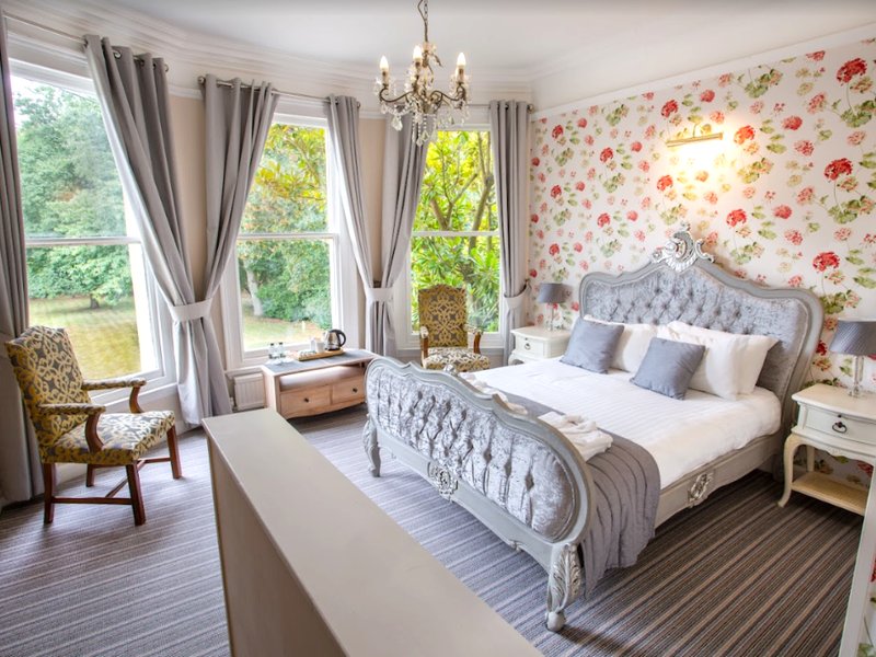 ウッドランズ マナー ホテル (Woodland Manor Hotel)の写真