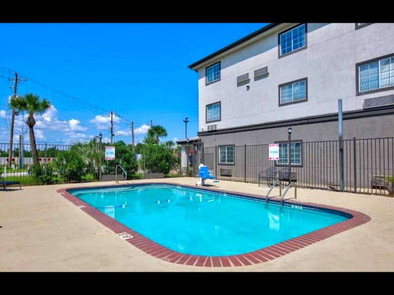 OYO Townhouse Sulphur, LA Extended Stayの写真