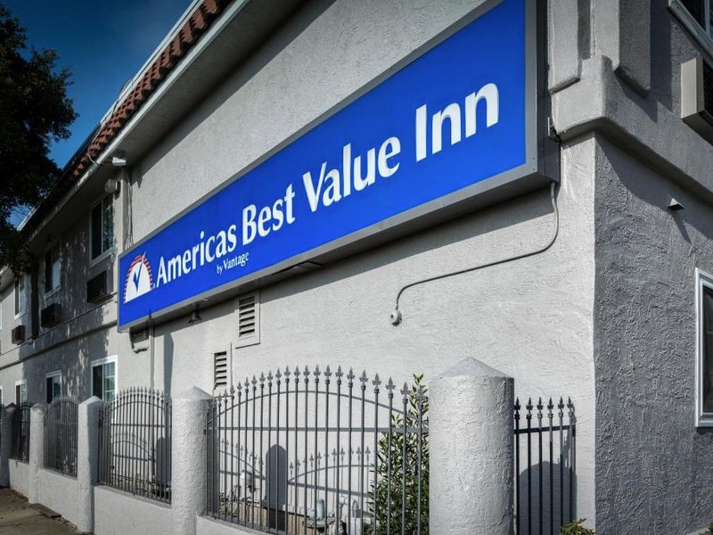 アメリカズ ベスト バリュー イン リッチモンド サン フランシスコ (Americas Best Value Inn Richmond San Francisco)の写真