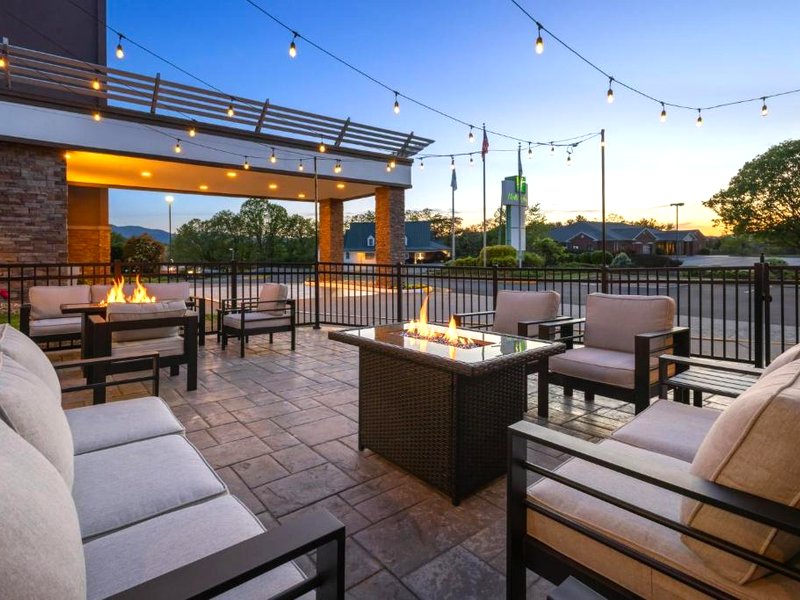 Holiday Inn Roanoke - Tanglewood Route 419 & I 581 By IHGの写真