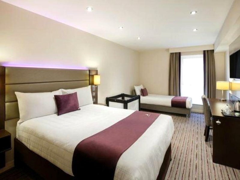 Premier Inn Tenby Town Centreの写真