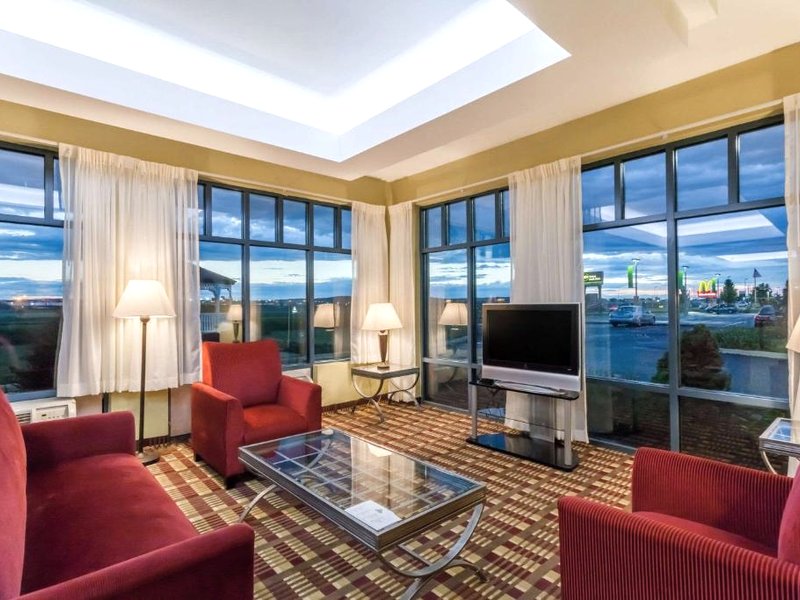 デイズ イン バイ ウィンダム ウィンザー ロックス ブラッドリー インターナショナル エアポート (Days Inn by Wyndham Windsor Locks / Bradley Intl Airport)の写真