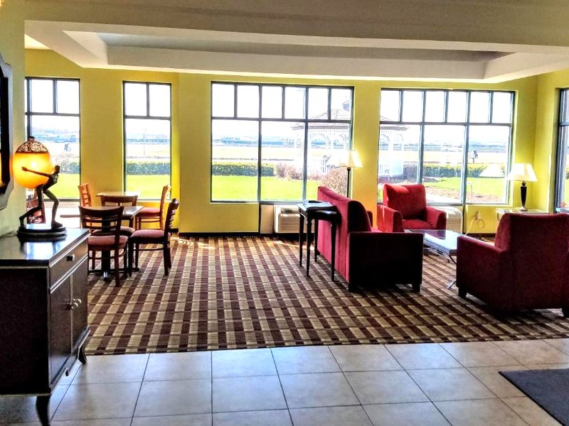 デイズ イン バイ ウィンダム ウィンザー ロックス ブラッドリー インターナショナル エアポート (Days Inn by Wyndham Windsor Locks / Bradley Intl Airport)の写真