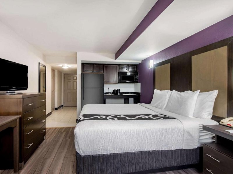 La Quinta Inn by Wyndham West Long Branch/NJ Shore Areaの写真