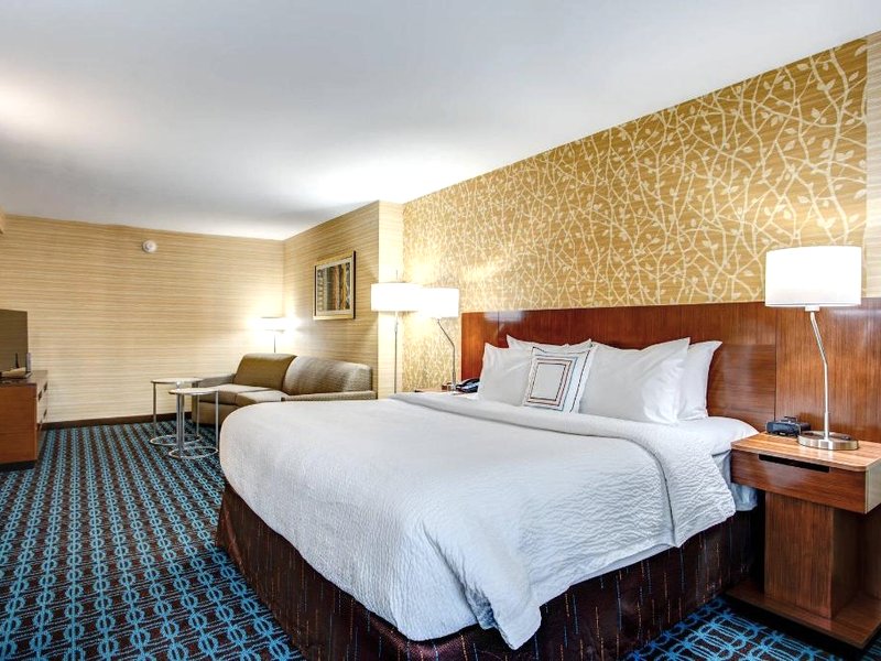 フェアフィールド イン&スイーツ スプリングフィールド ホールヨーク (Fairfield Inn & Suites Springfield Holyoke)の写真