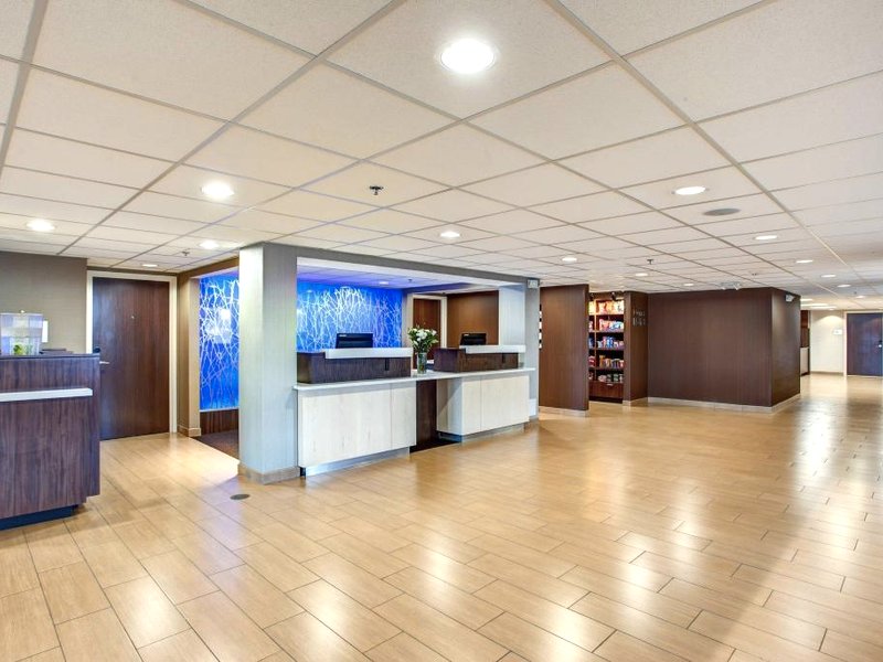 フェアフィールド イン&スイーツ スプリングフィールド ホールヨーク (Fairfield Inn & Suites Springfield Holyoke)の写真