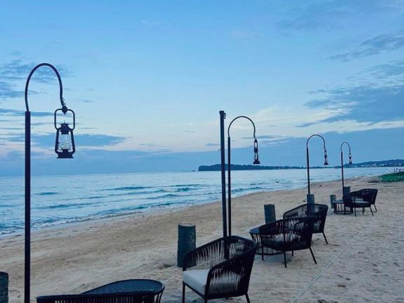 Uppuveli Beach by DSKの写真
