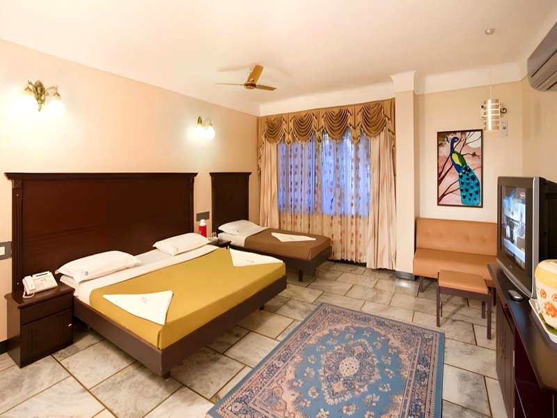 ホテル サバン パラニ (Hotel Subam Palani)の写真