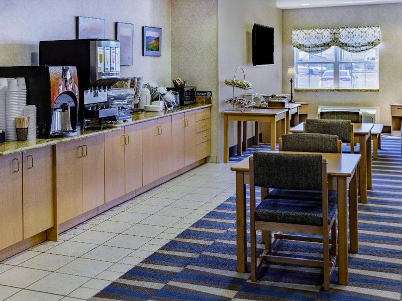 マイクロテル イン&スイーツ バイ ウインダム プラッツバーグ (Microtel Inn & Suites by Wyndham Plattsburgh)の写真