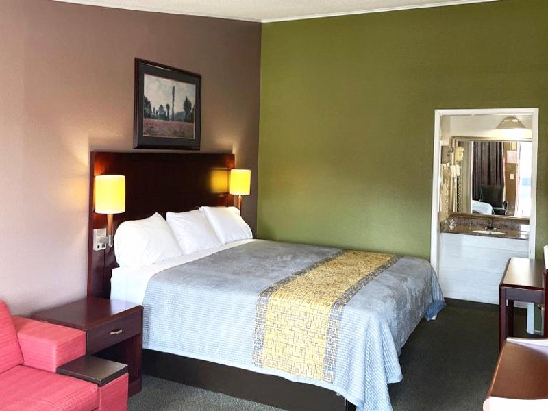 エクスプレス イン トムソン (Express Inn Thomson)の写真
