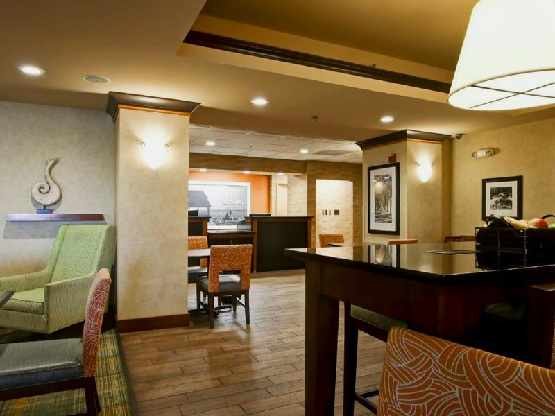 ハンプトン イン ウォルドーフ (Hampton Inn Waldorf)の写真