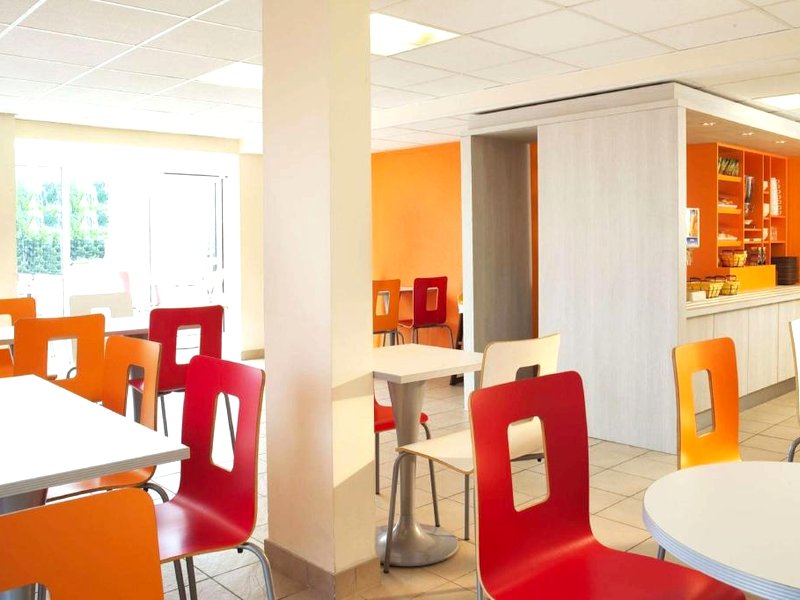 ホテル プルミエール クラッセ ペルピニャン アエロポール (Hotel Premiere Classe Perpignan Aeroport)の写真