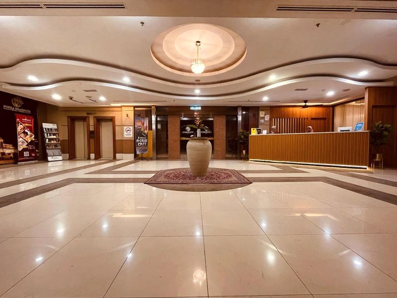 プトラ ブラズマナ ホテル (Putra Brasmana Hotel)の写真