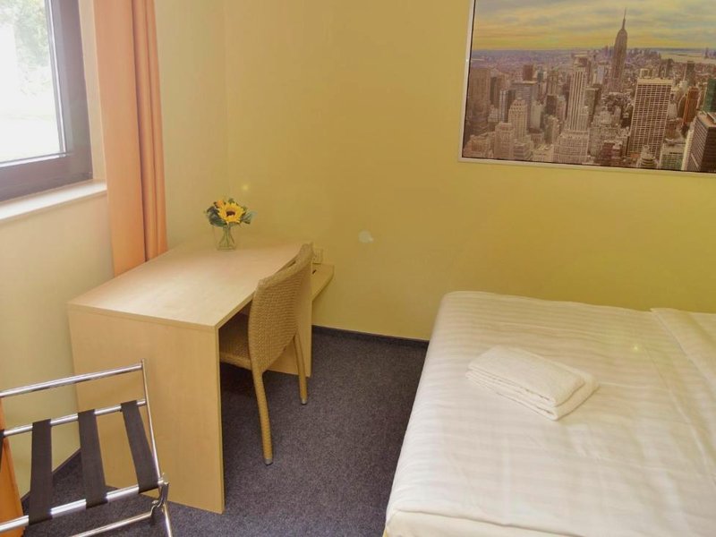 Best Deal Airporthotel Weezeの写真