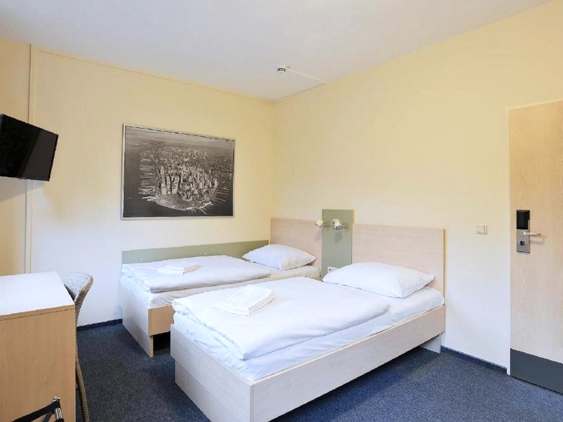 Best Deal Airporthotel Weezeの写真