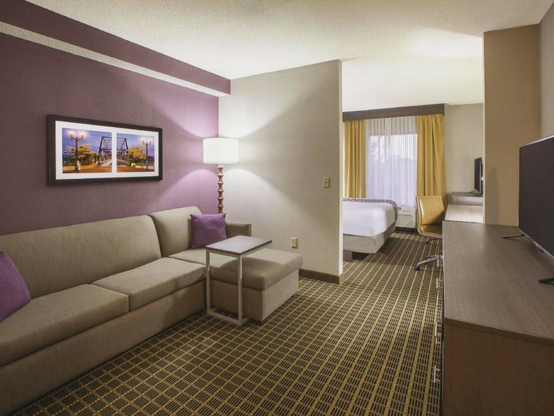 La Quinta Inn & Suites by Wyndham Mechanicsburg - Harrisburgの写真
