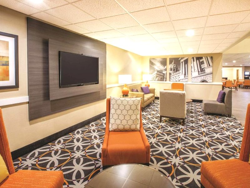 La Quinta Inn & Suites by Wyndham Mechanicsburg - Harrisburgの写真