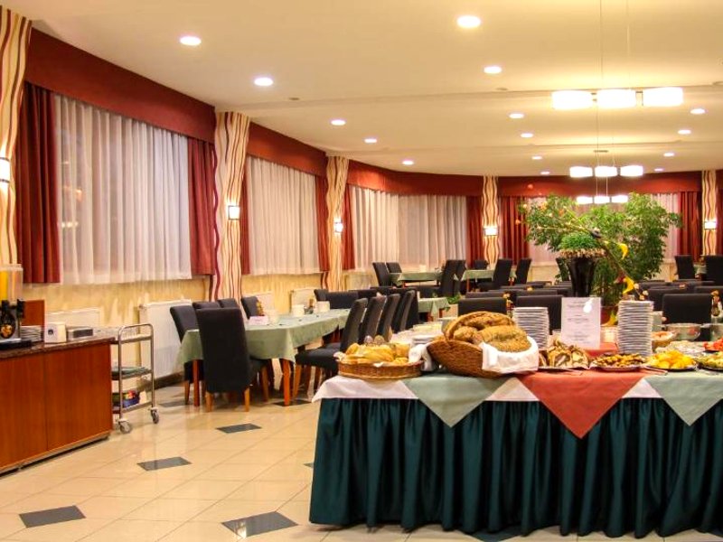 Hotel Koronaの写真