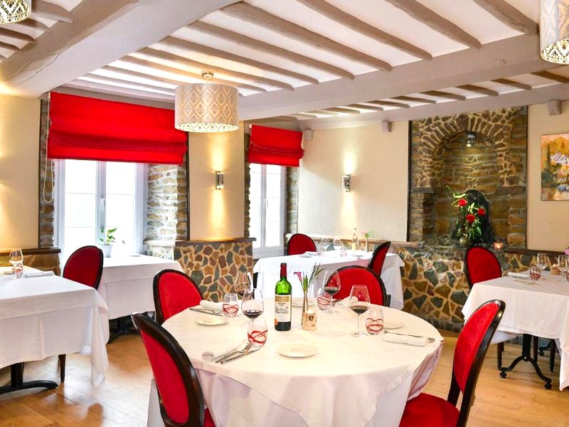 Logis Hotel Spa Restaurant Au Site Normandの写真