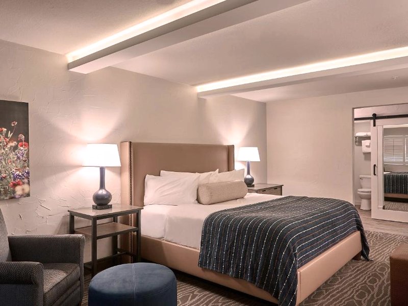 フレデリックスバーグ イン アンド スイーツ (Fredericksburg Inn and Suites)の写真