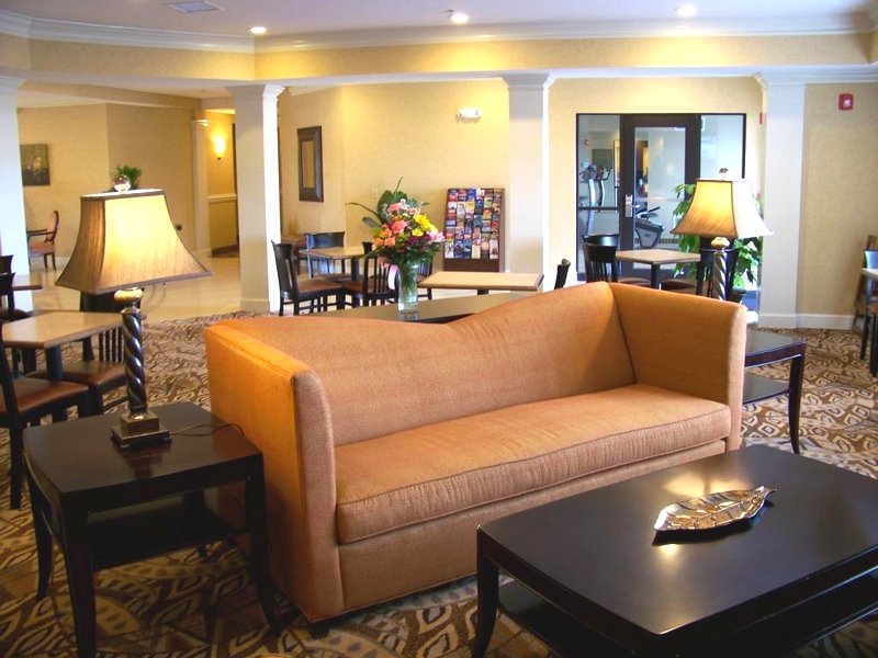 ベストウェスタン プラス バルドスタ ホテル アンド スイーツ (Best Western Plus Valdosta Hotel and Suites)の写真