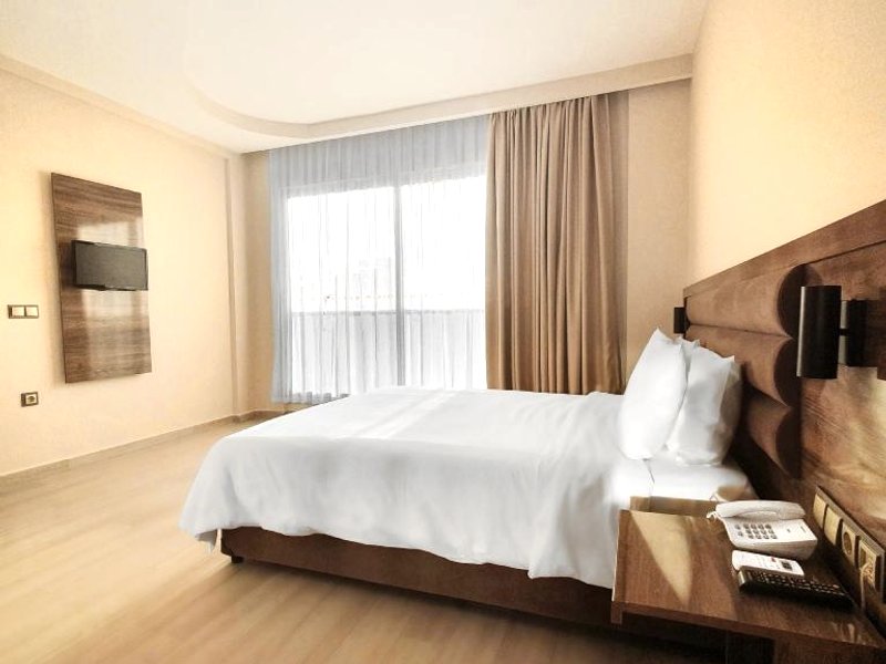 オズグール ベイ スパ ホテル (Ozgur Bey Spa Hotel)の写真