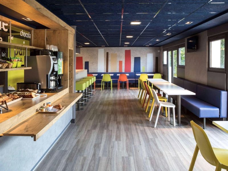 イビス バジェット ヴェルサイユ シャトー サンシール サンシールレコール (ibis budget Versailles Chateau Saint-Cyr)の写真