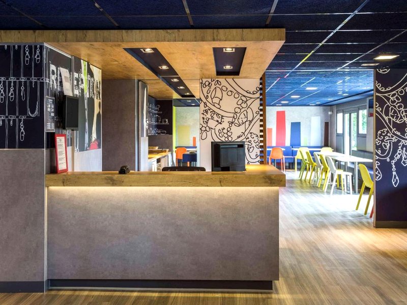 イビス バジェット ヴェルサイユ シャトー サンシール サンシールレコール (ibis budget Versailles Chateau Saint-Cyr)の写真