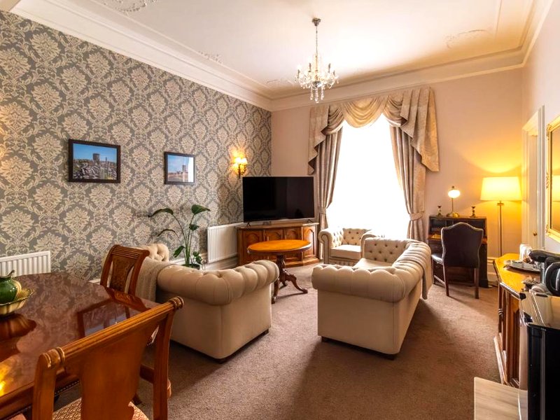 ザ パレス ホテル (The Palace Hotel)の写真