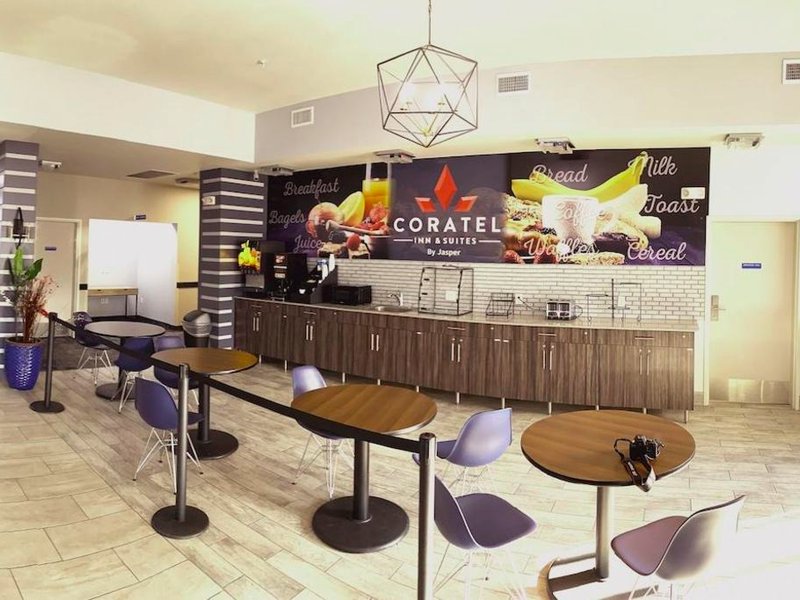 Coratel Inn & Suites by Jasper Inver Grove Heightsの写真