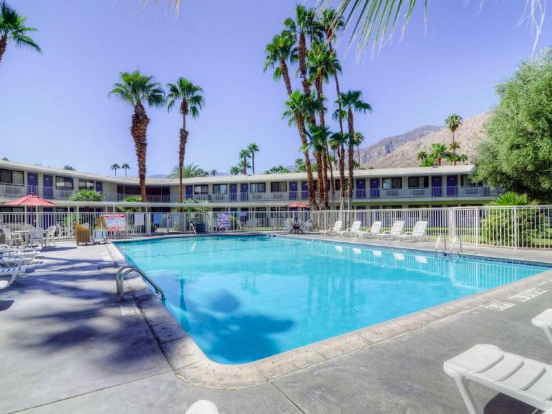 Motel 6 Palm Springs, CA - East - Palm Canyonの写真