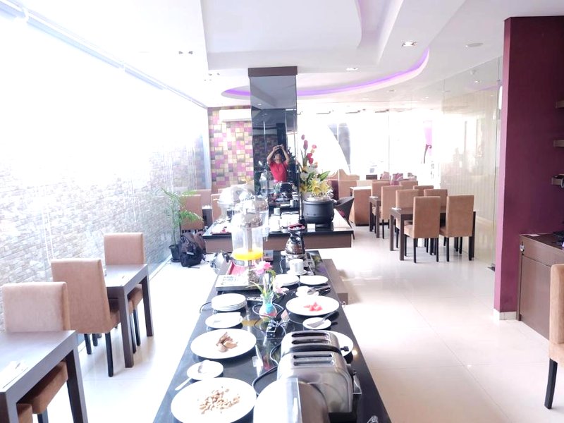 ビバホテルケディリ アザナホテルズコレクション (Viva Hotel Kediri Azana Hotels Collection)の写真