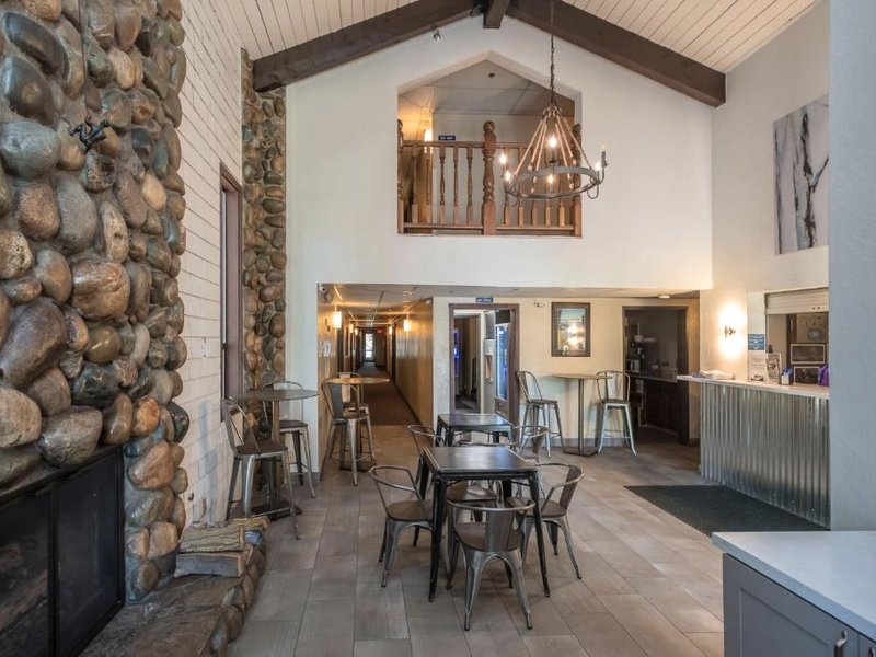 イン アット トラッキー (Inn At Truckee)の写真