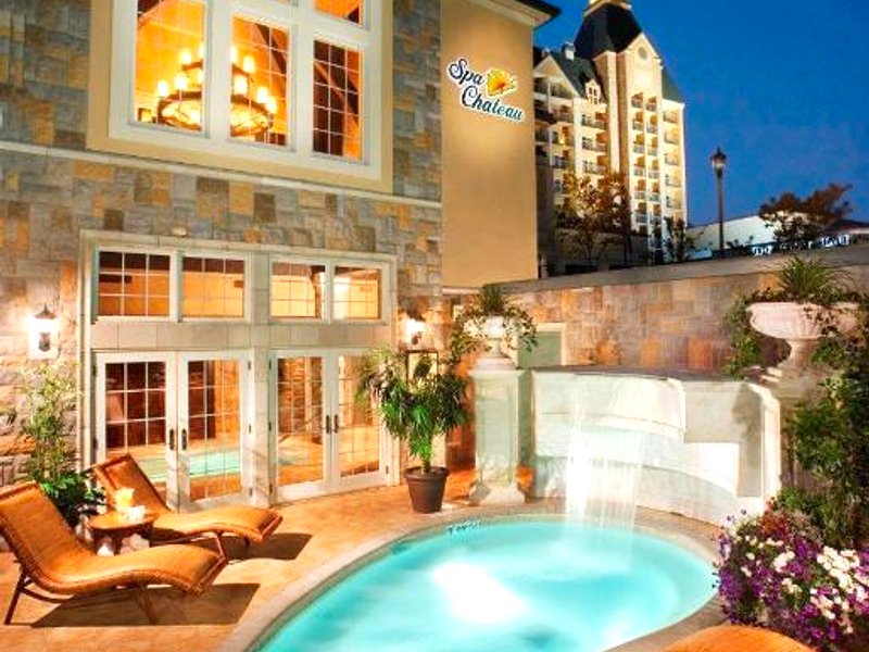 シャトー オン ザ レイク リゾート スパ アンド コンベンション センター (Chateau on the Lake Resort Spa and Convention Center)の写真
