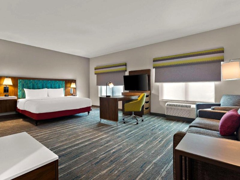 Hampton Inn & Suites by Hilton Ruskin I-75の写真